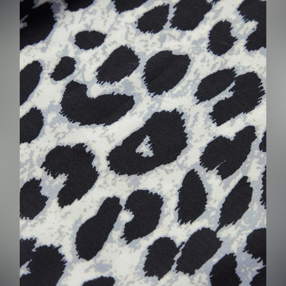 Halter Sleeveless Belted Leopard Party Jumpsuit with Pockets - Picture 6 of 7